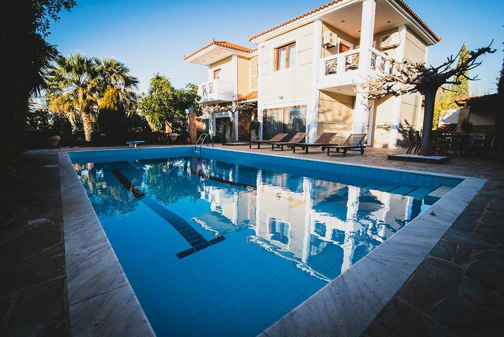 Villa Soula Анависос Екстериор снимка