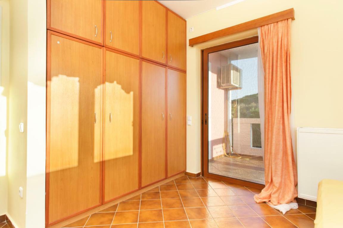 Villa Soula Анависос Екстериор снимка