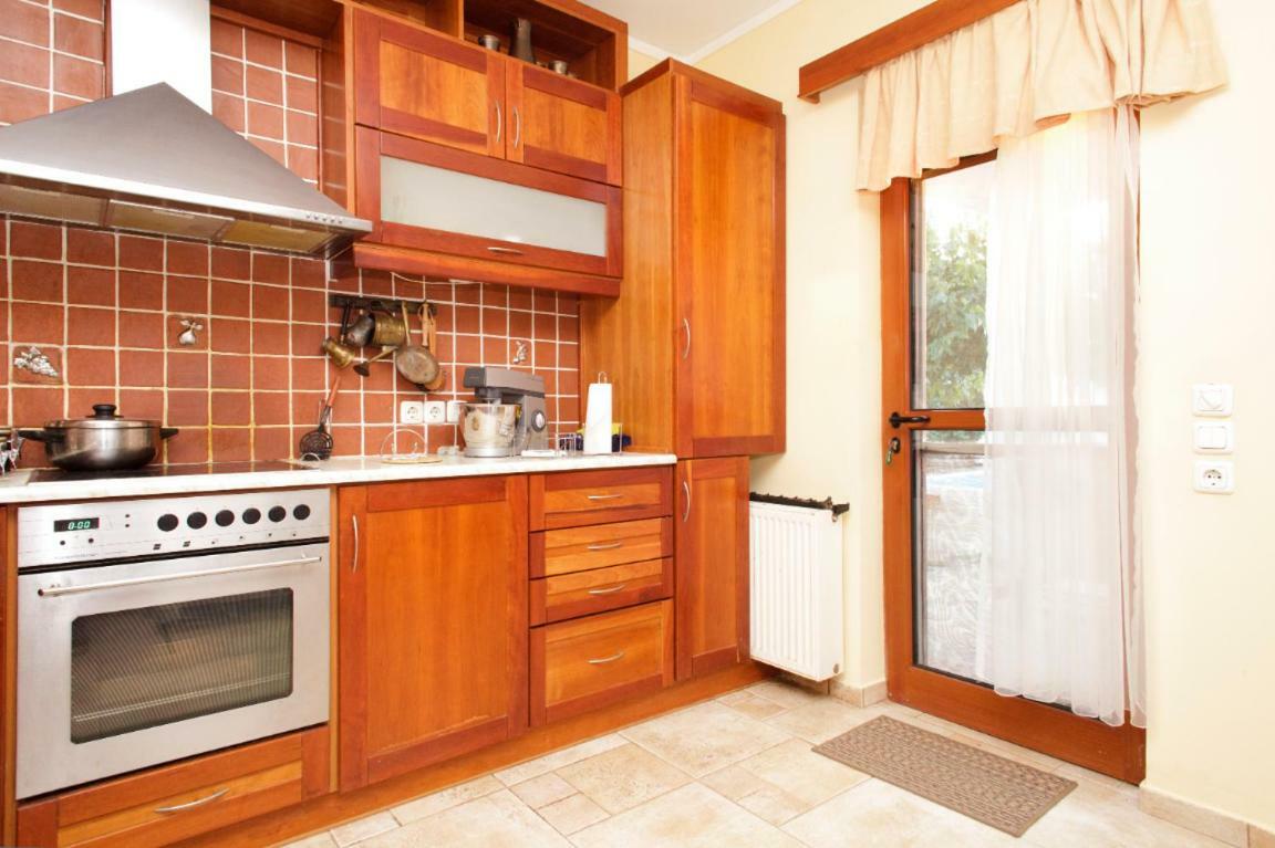 Villa Soula Анависос Екстериор снимка