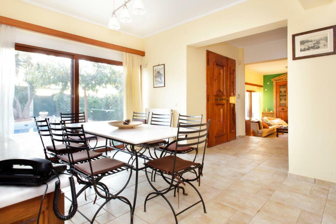 Villa Soula Анависос Екстериор снимка