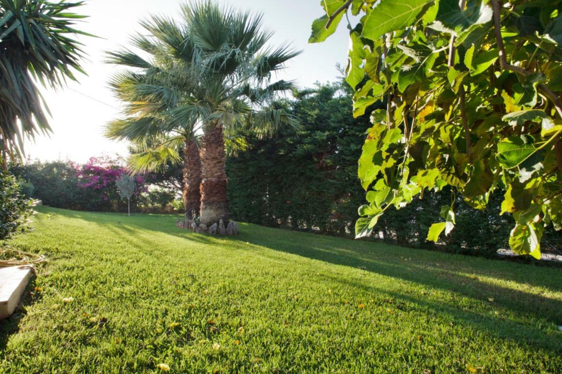 Villa Soula Анависос Екстериор снимка