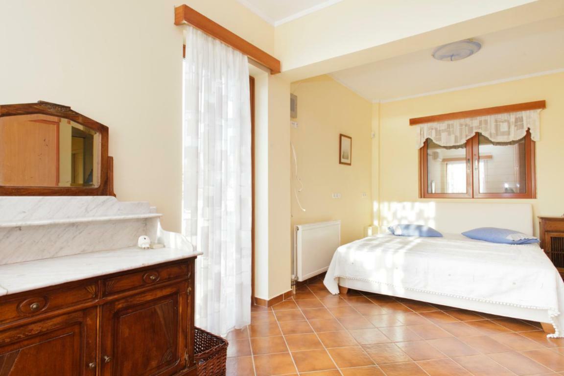 Villa Soula Анависос Екстериор снимка