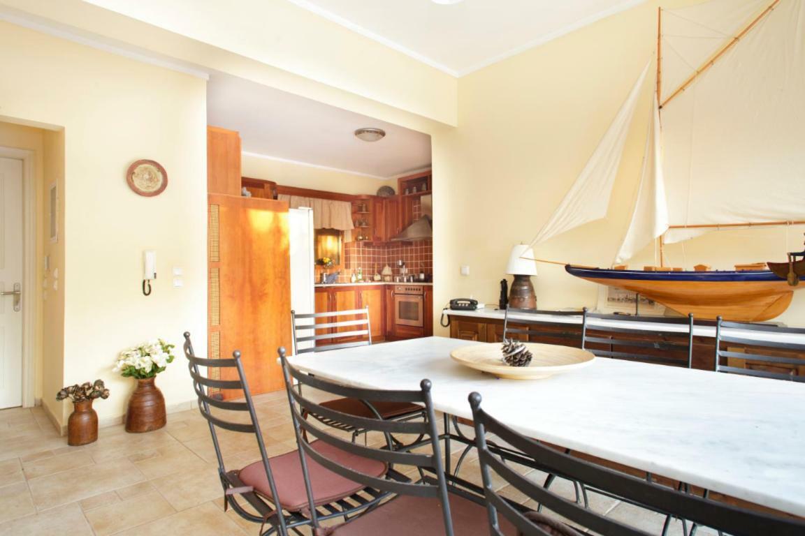 Villa Soula Анависос Екстериор снимка